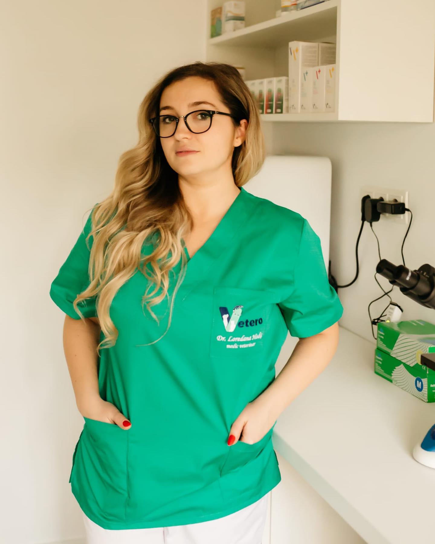 Dr. Loredana Hodis